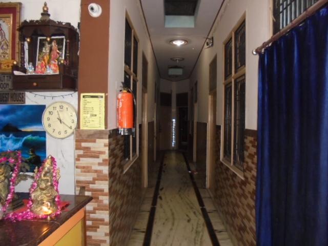 Krishnam Guest House 马图拉 外观 照片