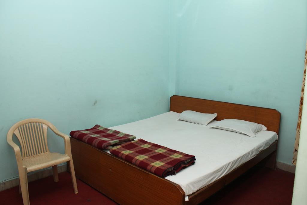 Krishnam Guest House 马图拉 外观 照片